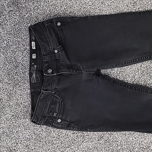 Classic Black Women's Jeans - Picture 2 of 4